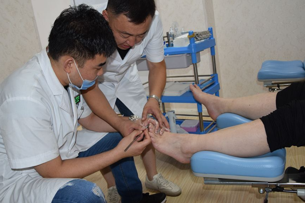 曹一刀修脚带来健康服务项目，用优势协助创业